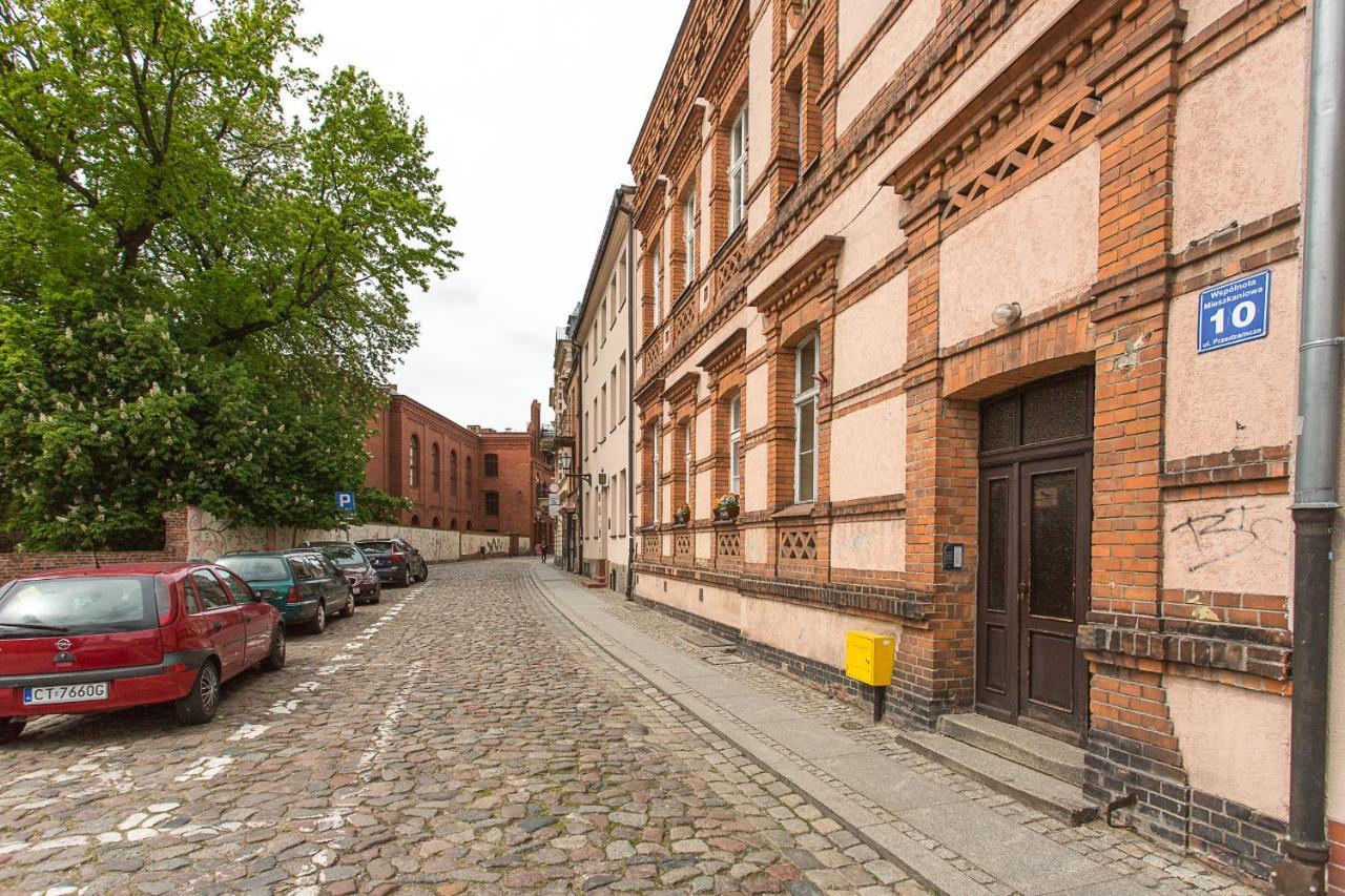 Z Antresolą 2