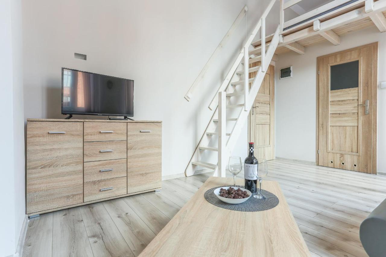 Apartament Z Antresolą 2 *